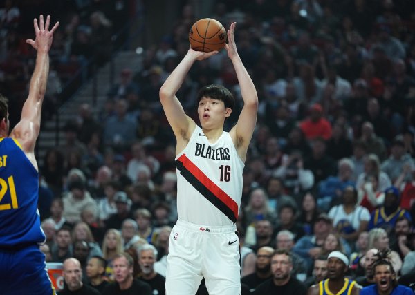 通配资 两场球学到最多的? 杨瀚森: 克林根的防守站位 防掩护时的站位